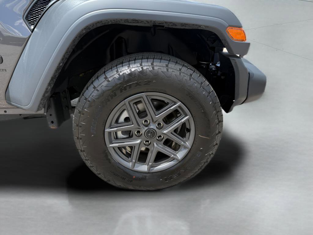 Used 2025 Jeep Wrangler Unlimited Sport AWD/4WD image 27