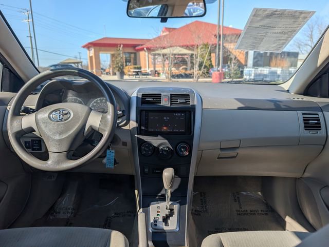 Used 2010 Toyota Corolla image 16