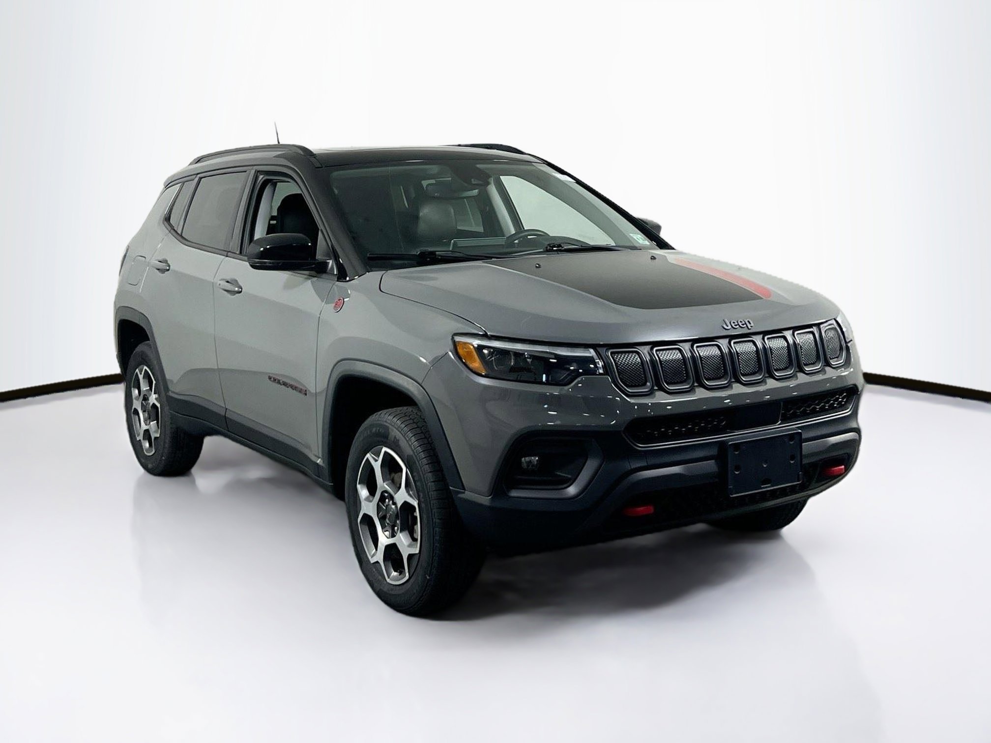 Used 2022 Jeep Compass Trailhawk w/ Trailhawk Elite Group image 3