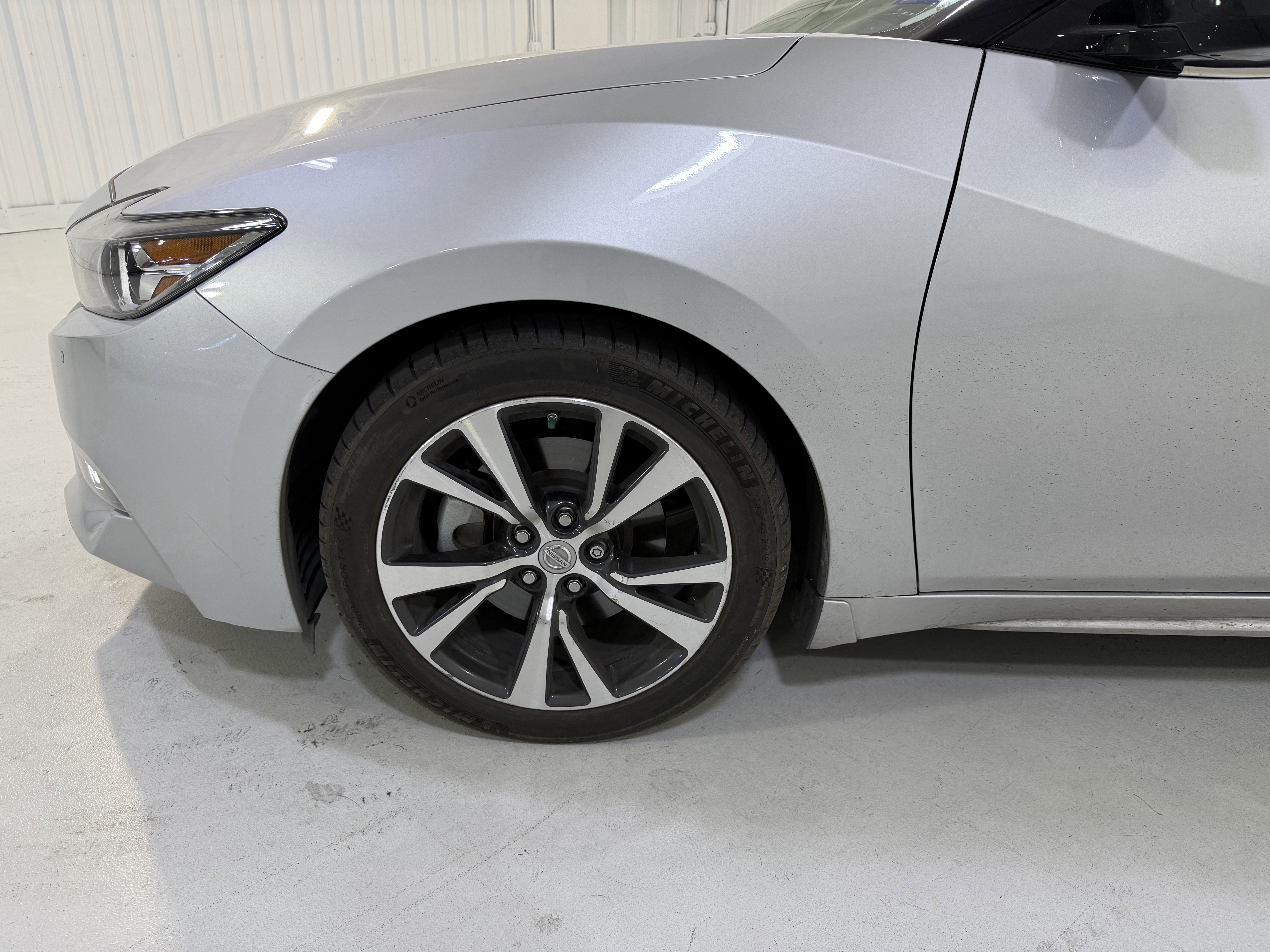 Used 2016 Nissan Maxima Platinum image 10