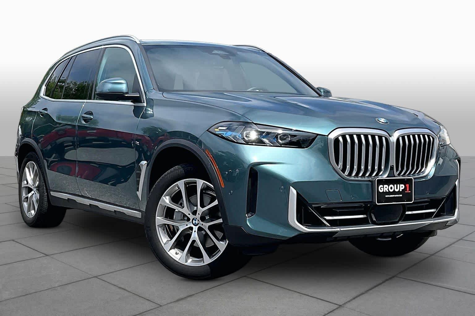 Used 2024 BMW X5 xDrive40i w/ Premium Package AWD/4WD image 2