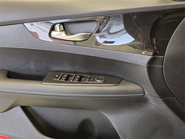 Used 2024 Kia Forte GT-Line w/ GT-Line Premium Package image 27
