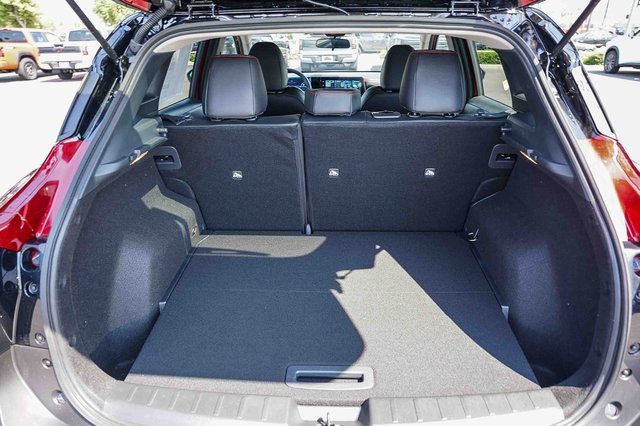 New 2026 Nissan Kicks SR image 27