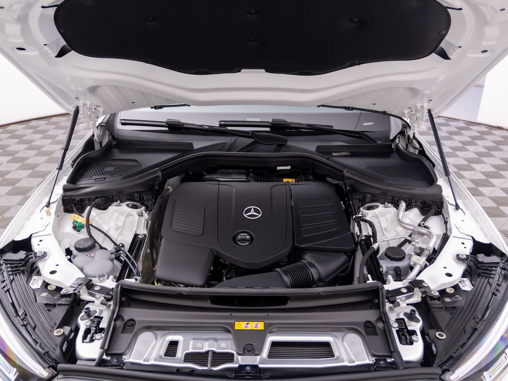 New 2027 Mercedes-Benz GLC 350e 4MATIC image 35