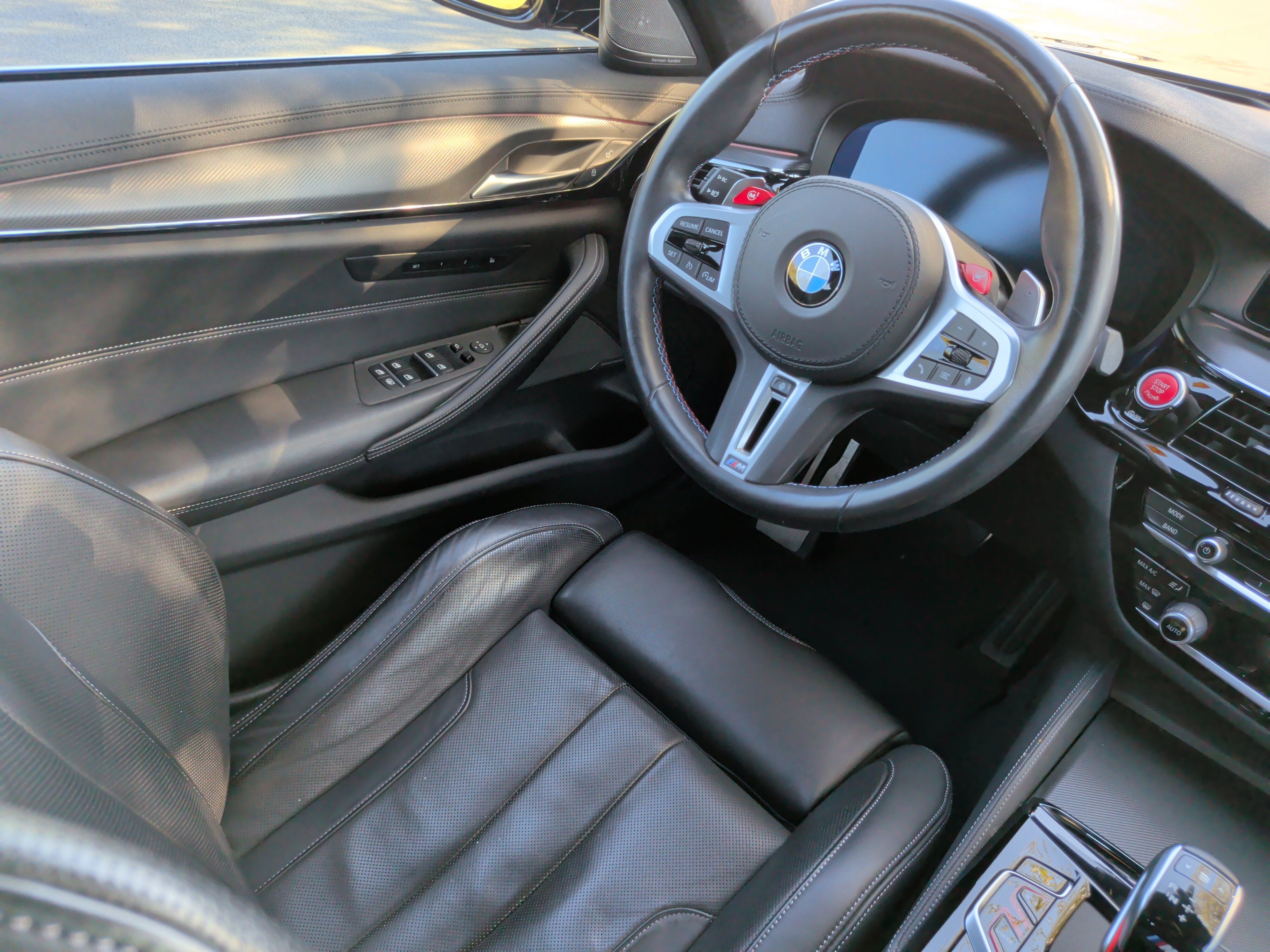 Used 2023 BMW M5 w/ Executive Package image 34
