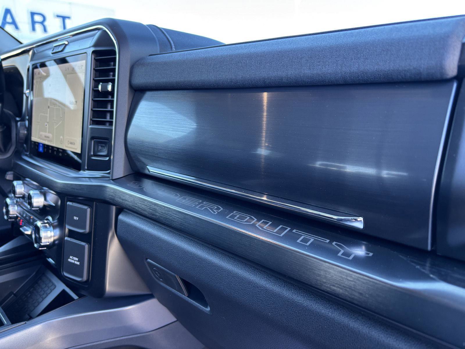 New 2026 Ford F350 Lariat w/ Black Appearance Package image 21