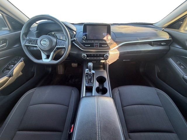 Used 2025 Nissan Altima 2.5 SV image 21