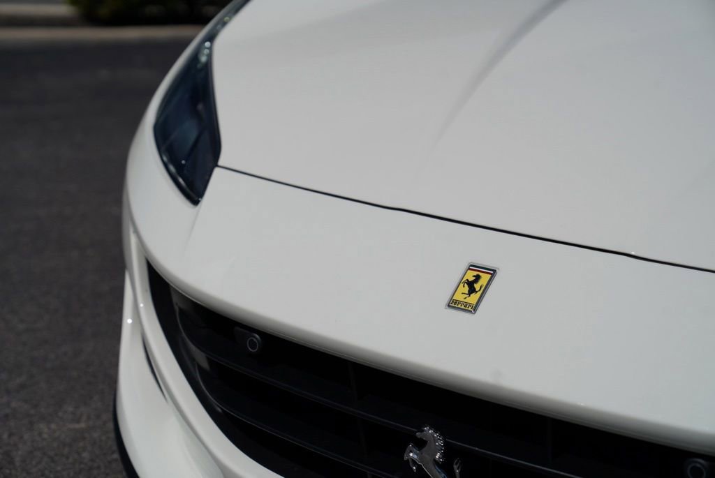 Used 2019 Ferrari Portofino RWD image 4