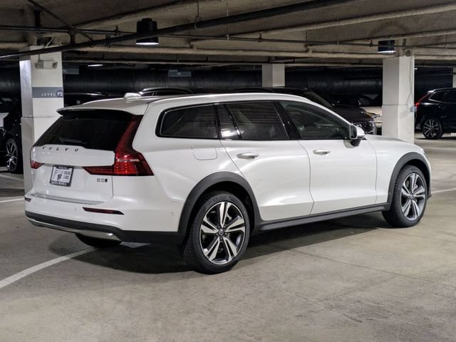 New 2026 Volvo V60 B5 Cross Country Plus w/ Protection Package Premier AWD/4WD image 3