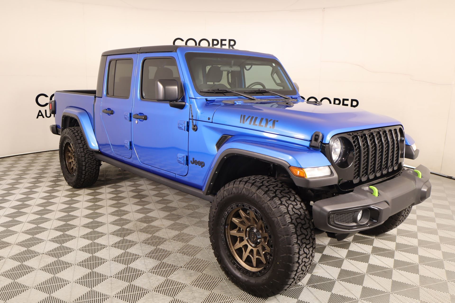Used 2023 Jeep Gladiator Sport