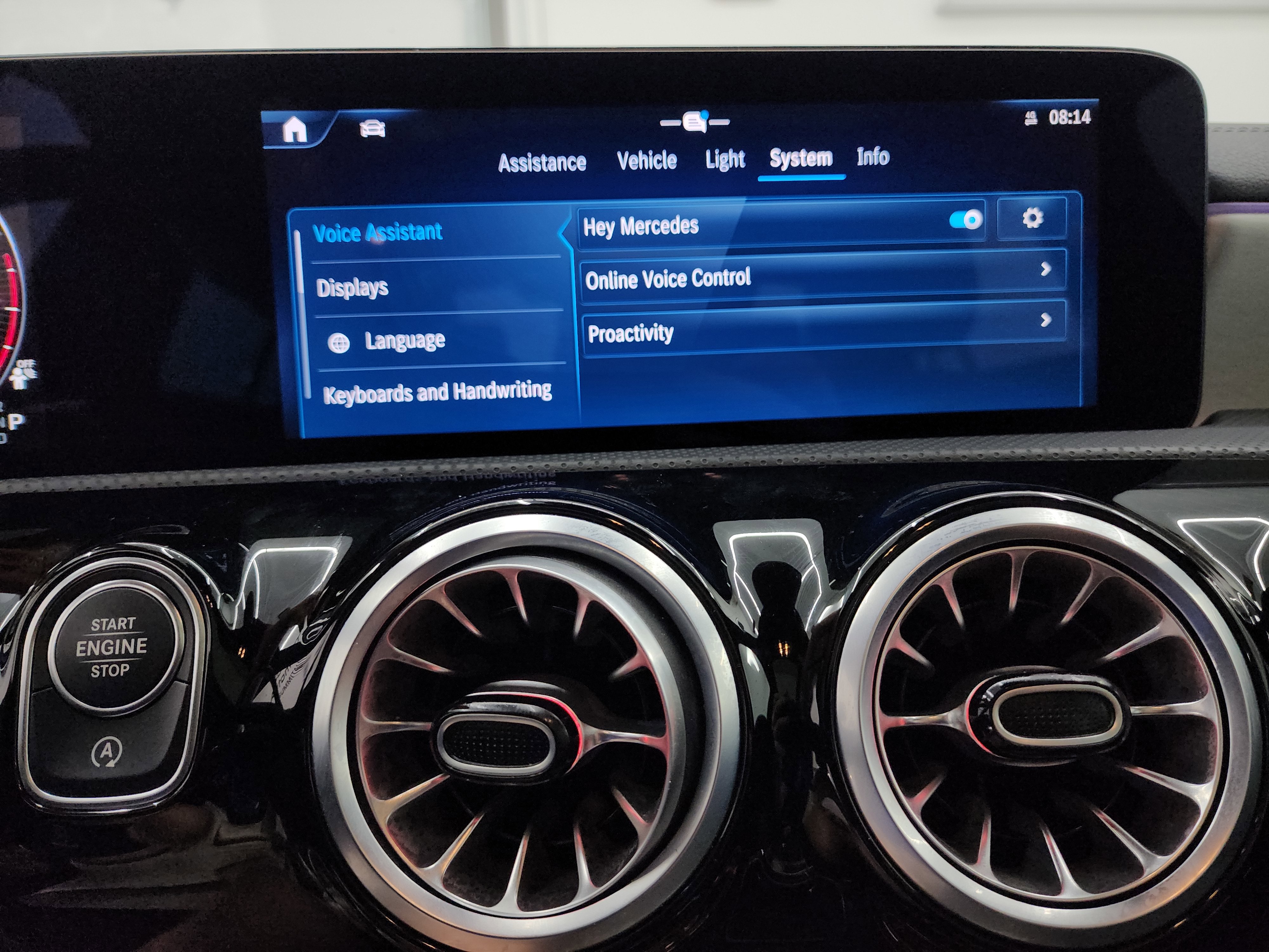 Used 2025 Mercedes-Benz CLA 250 4MATIC image 54