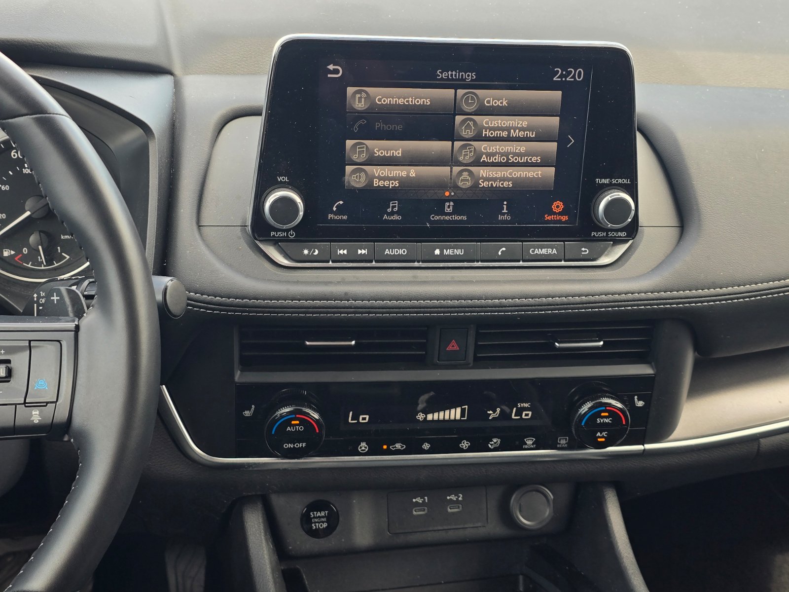 Used 2025 Nissan Rogue SV w/ SV Premium Package FWD image 14