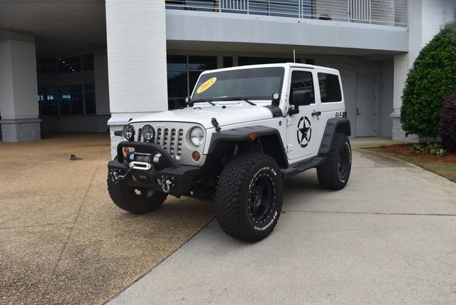 Used 2013 Jeep Wrangler Sahara AWD/4WD image 5