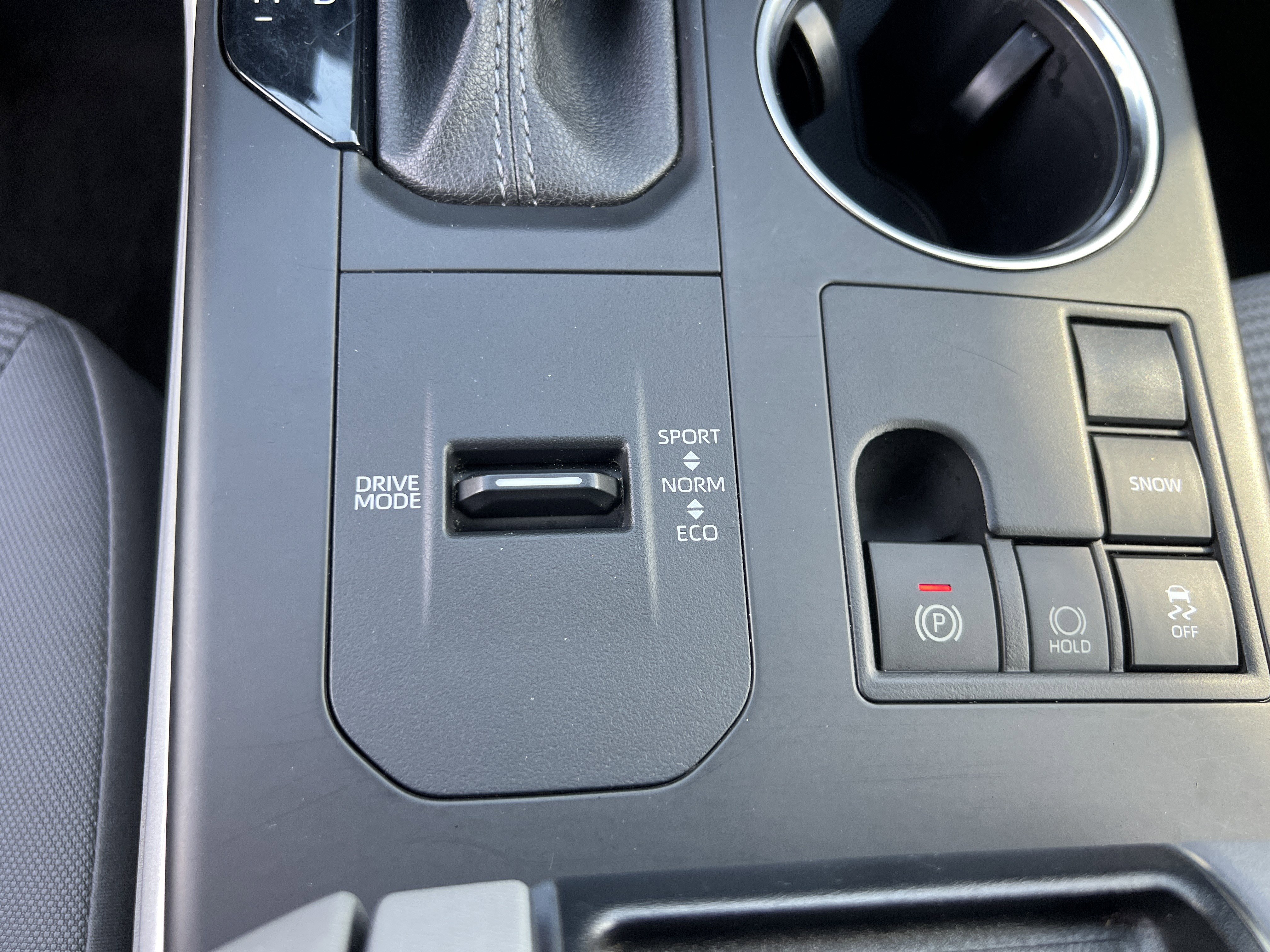 Used 2023 Toyota Highlander L image 24