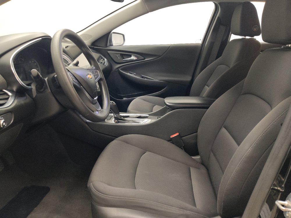 Used 2020 Chevrolet Malibu LT FWD image 17