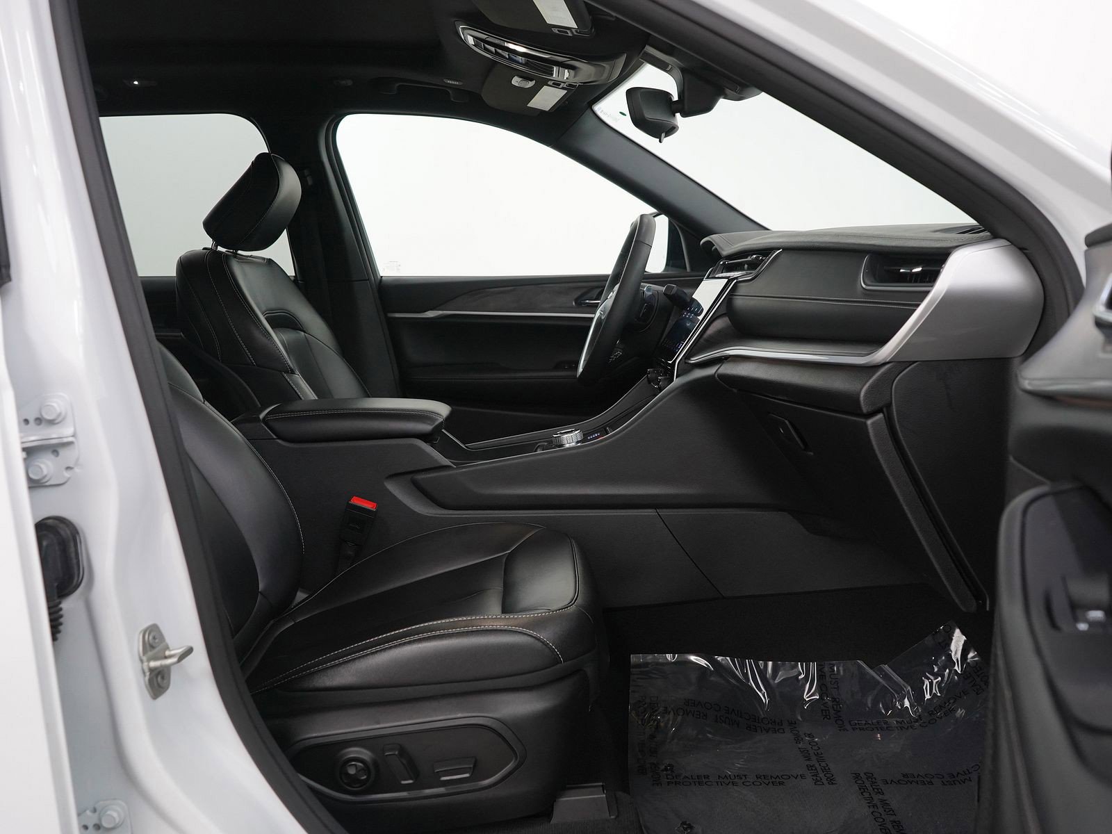 Used 2024 Jeep Grand Cherokee Limited 4xe image 9