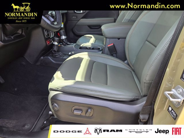 New 2026 Jeep Gladiator Mojave AWD/4WD image 9