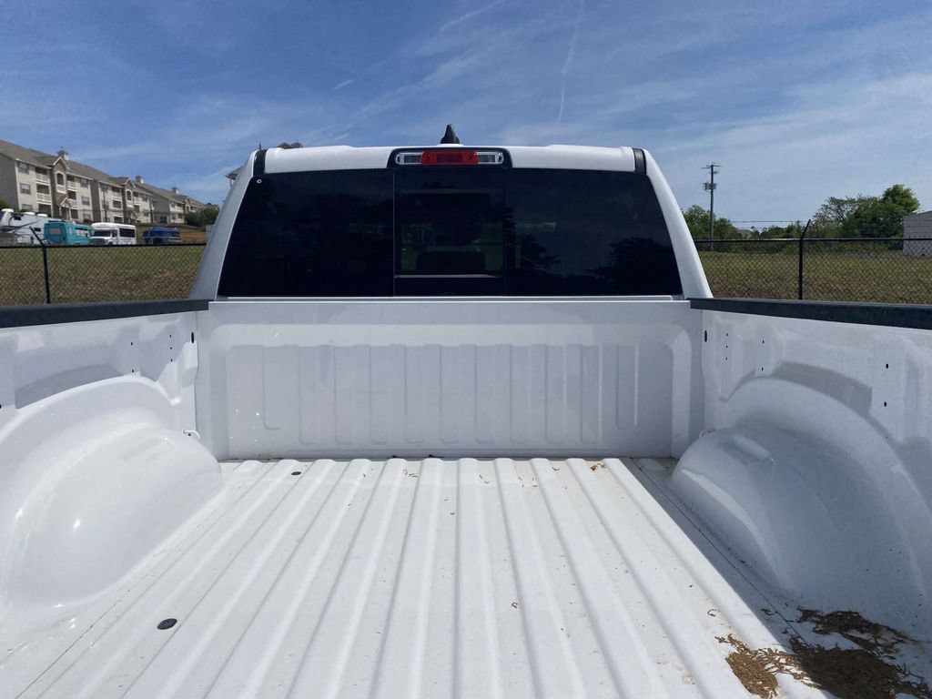 New 2026 RAM 1500 Laramie w/ Night Edition AWD/4WD image 9