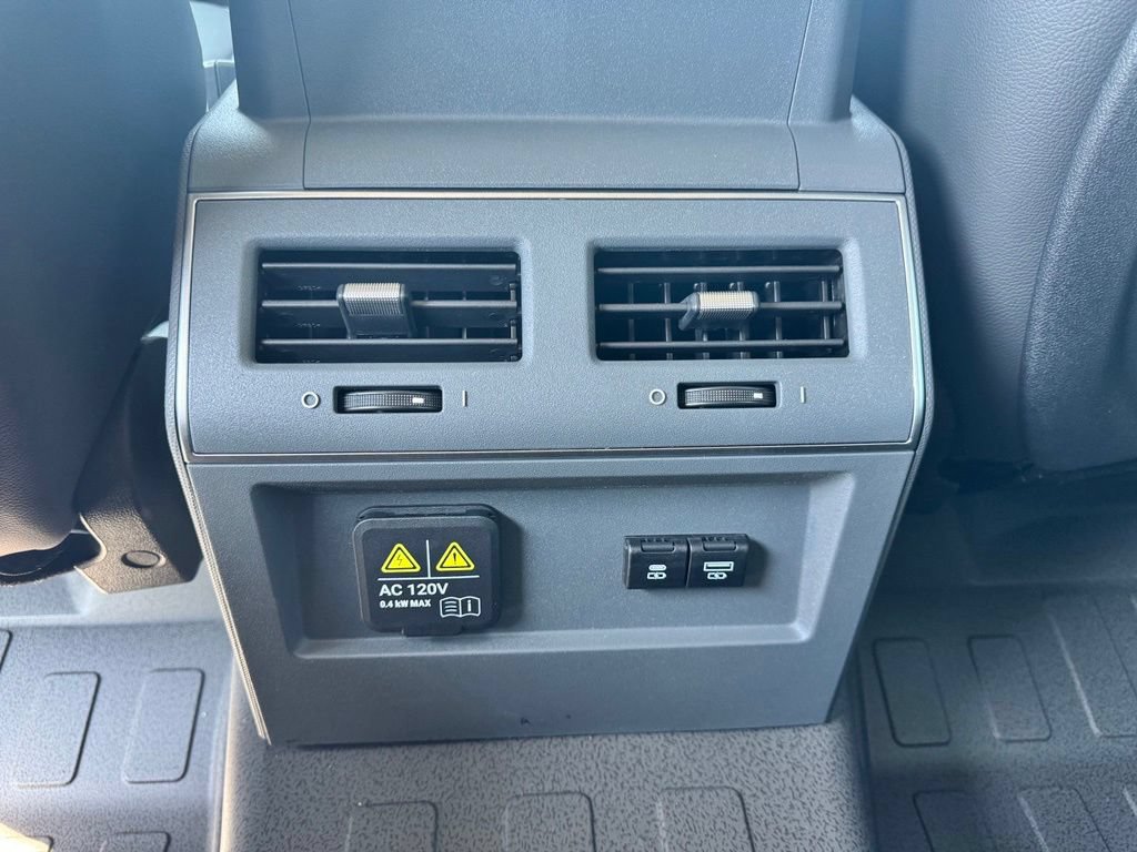 New 2026 INEOS Grenadier Station Wagon AWD/4WD image 18