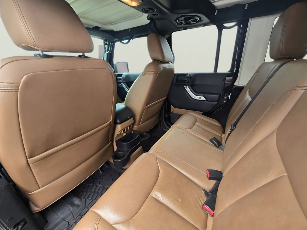 Used 2013 Jeep Wrangler Unlimited Sahara w/ Connectivity Group image 50