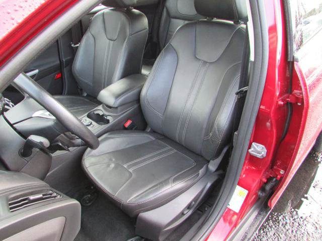 Used 2014 Ford Focus SE w/ Equipment Group 201A image 7