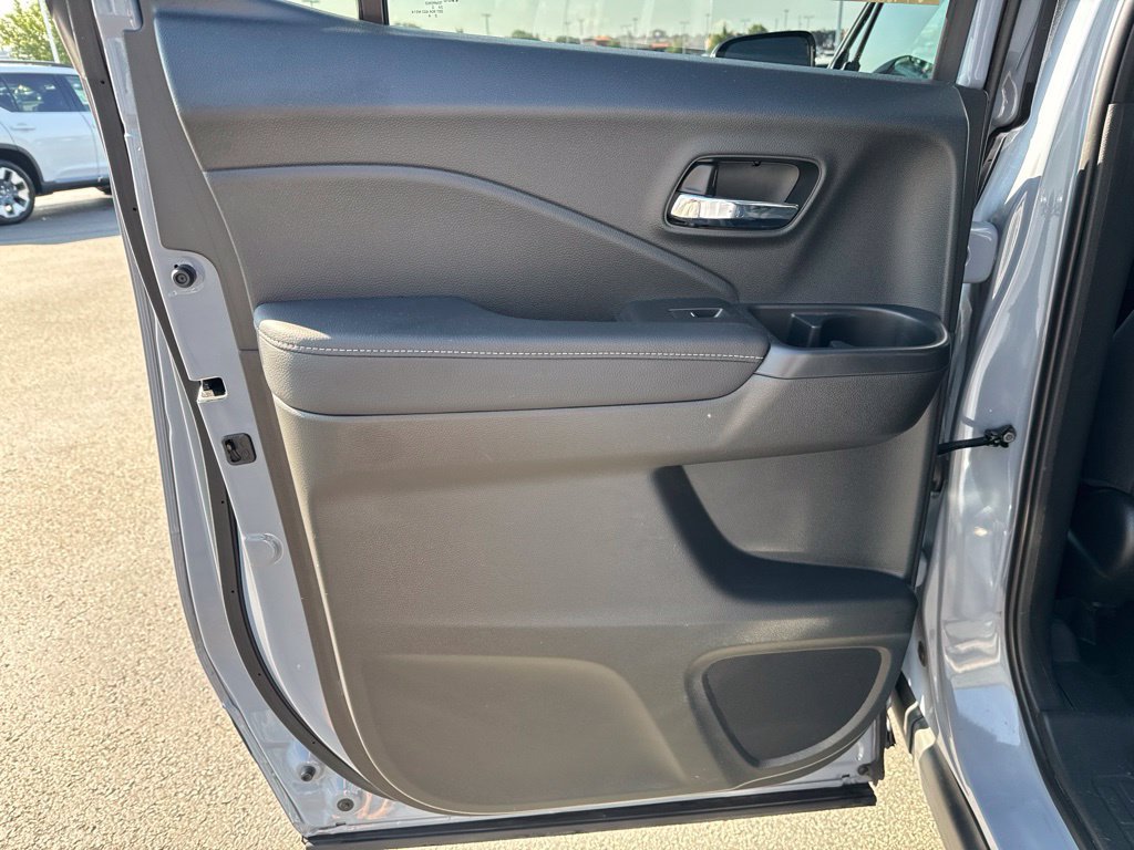 Used 2023 Honda Ridgeline Sport image 32