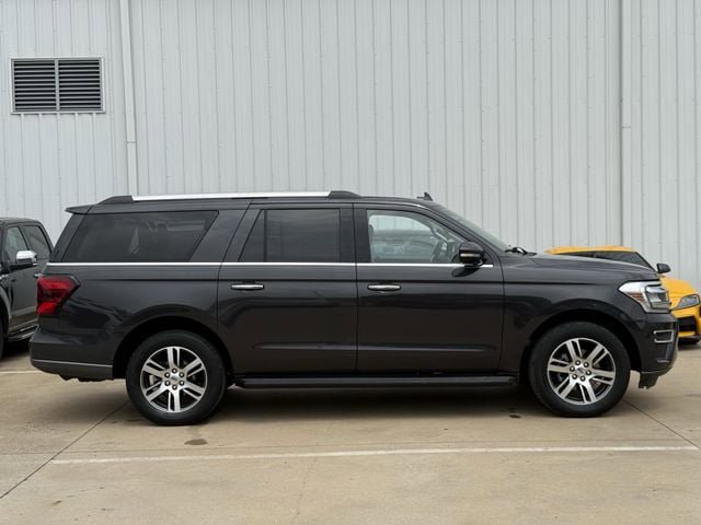 Used 2024 Ford Expedition Max Limited RWD image 3