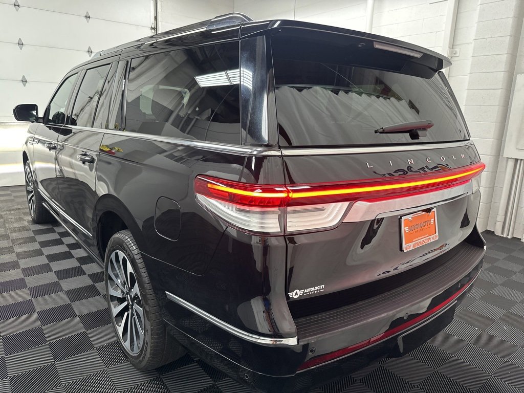 Used 2023 Lincoln Navigator L Reserve image 7