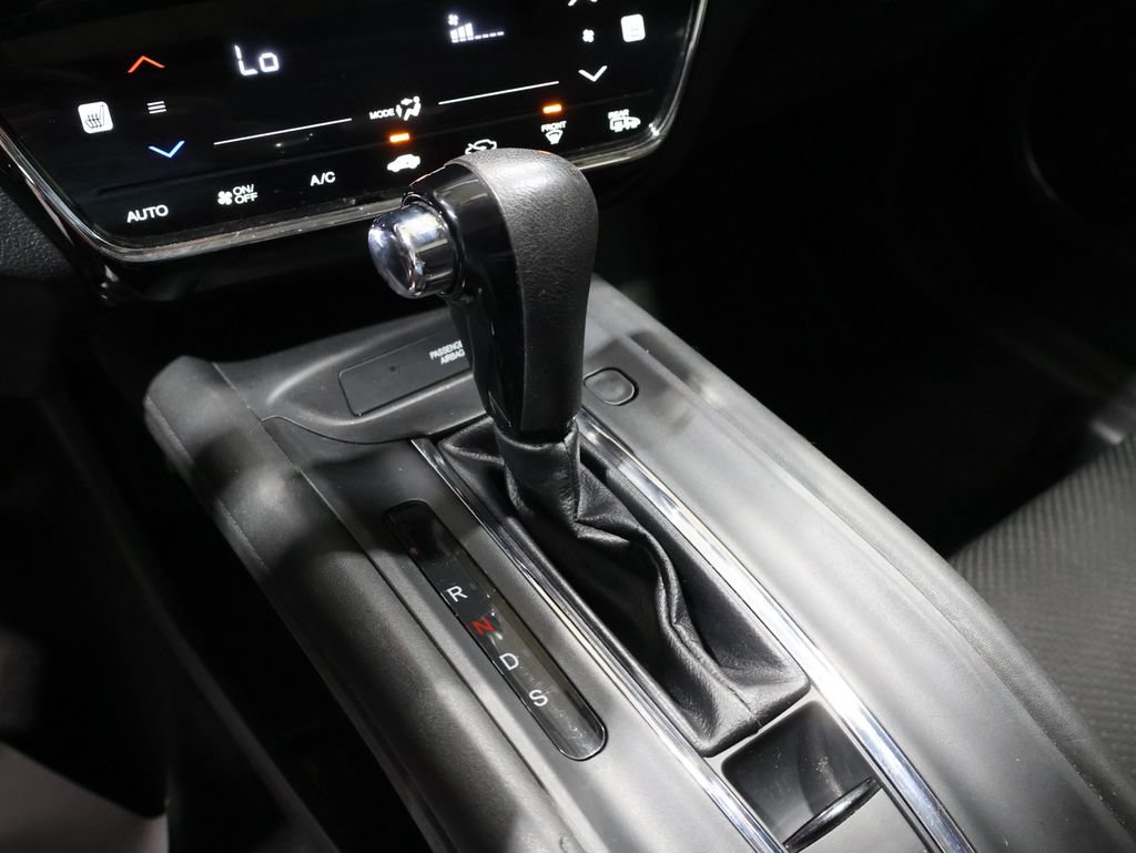 Used 2016 Honda HR-V EX image 31