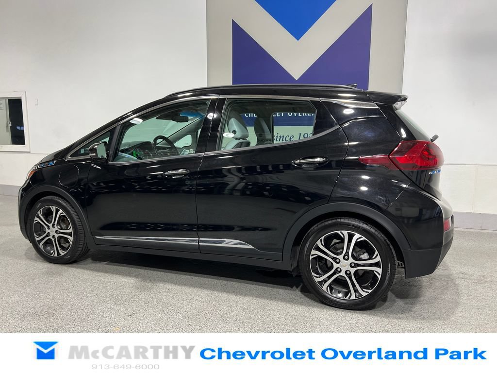 Used 2017 Chevrolet Bolt Premier w/ Driver Confidence II Package FWD image 7