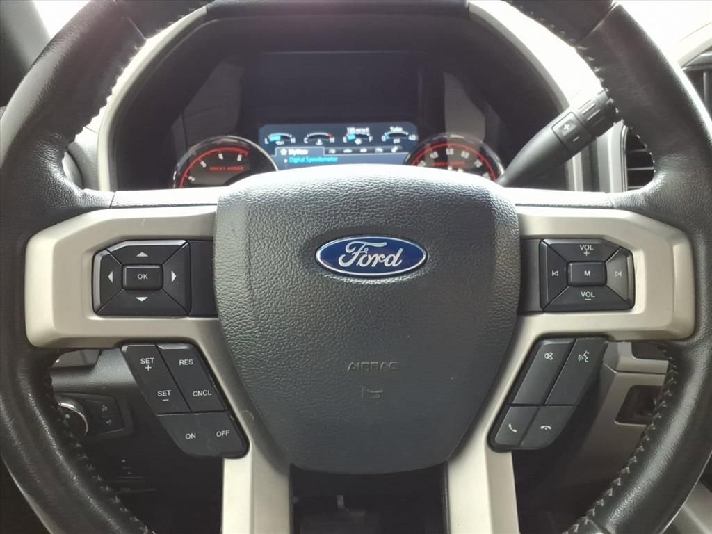 Used 2022 Ford F250 Lariat w/ Black Appearance Package image 20