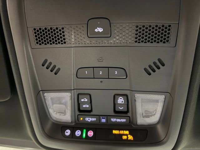Used 2025 Cadillac XT5 Premium Luxury image 43