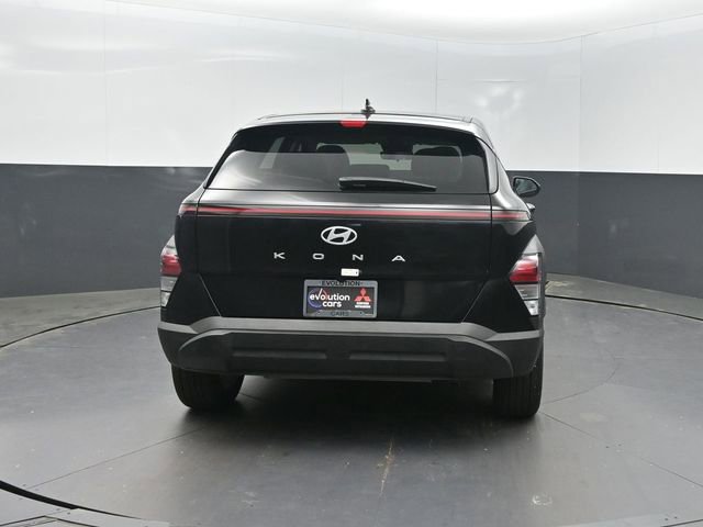 Used 2025 Hyundai Kona SE image 31