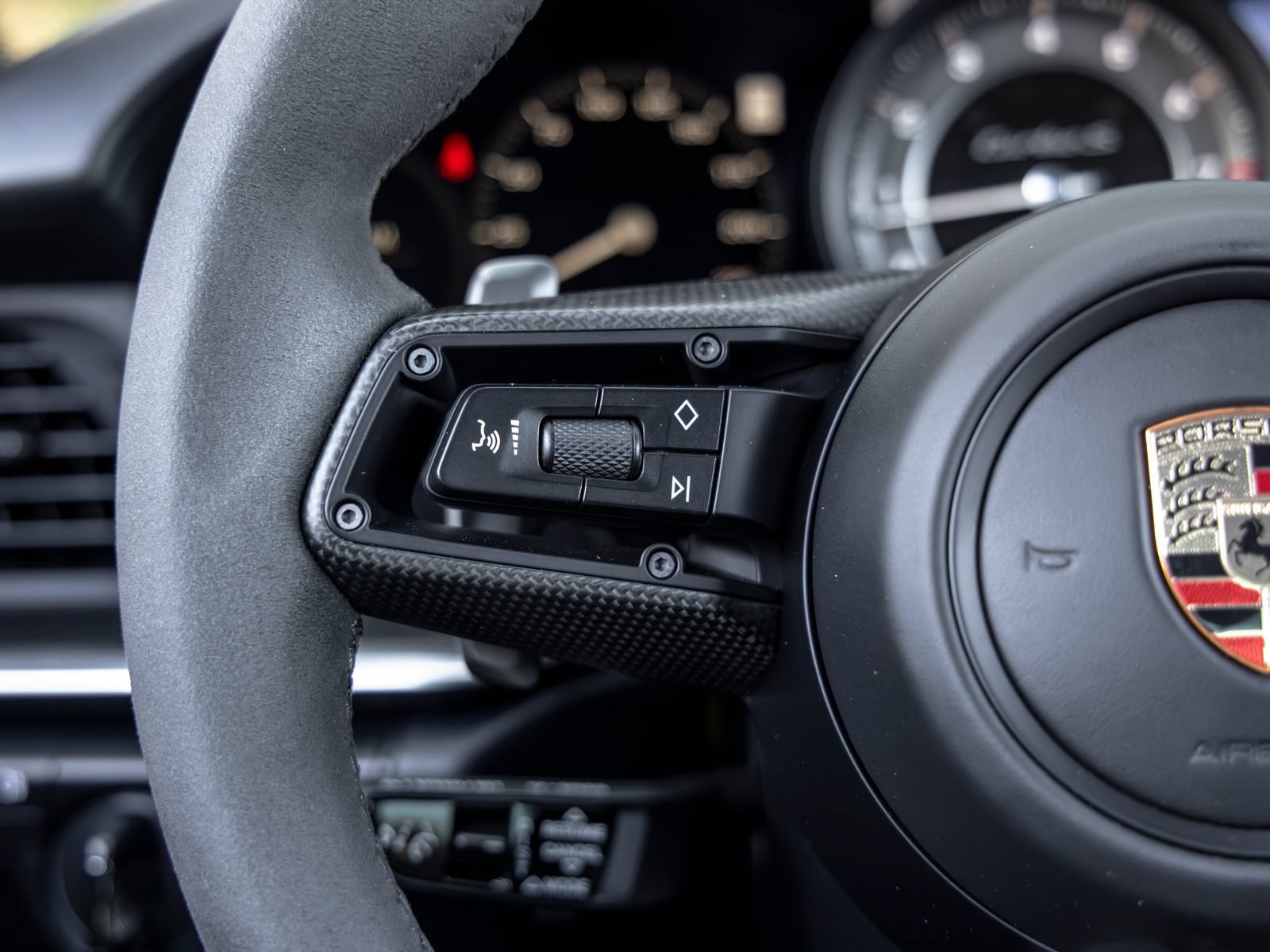 Certified 2025 Porsche 911 Turbo S AWD/4WD image 32