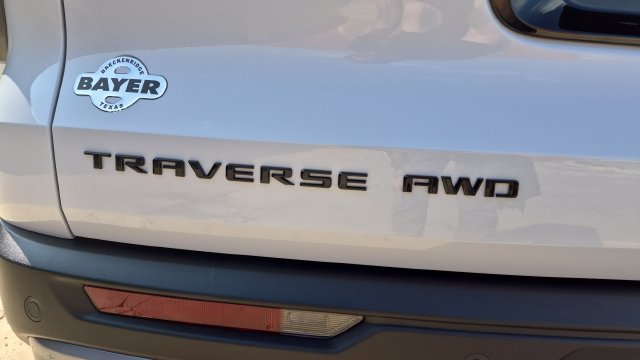 New 2027 Chevrolet Traverse Z71 w/ Enhanced Driving Package AWD/4WD image 10
