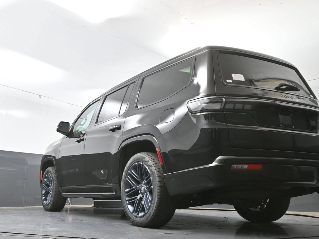 New 2026 Jeep Grand Wagoneer 4WD image 43