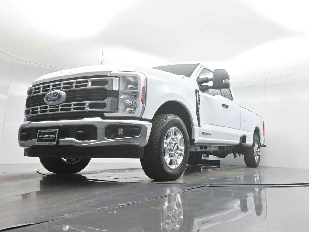 New 2026 Ford F350 XLT image 38