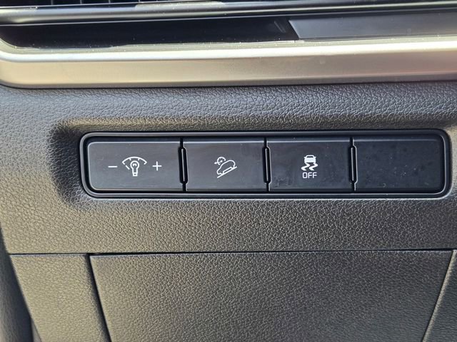 Used 2025 Kia Telluride LX FWD image 19