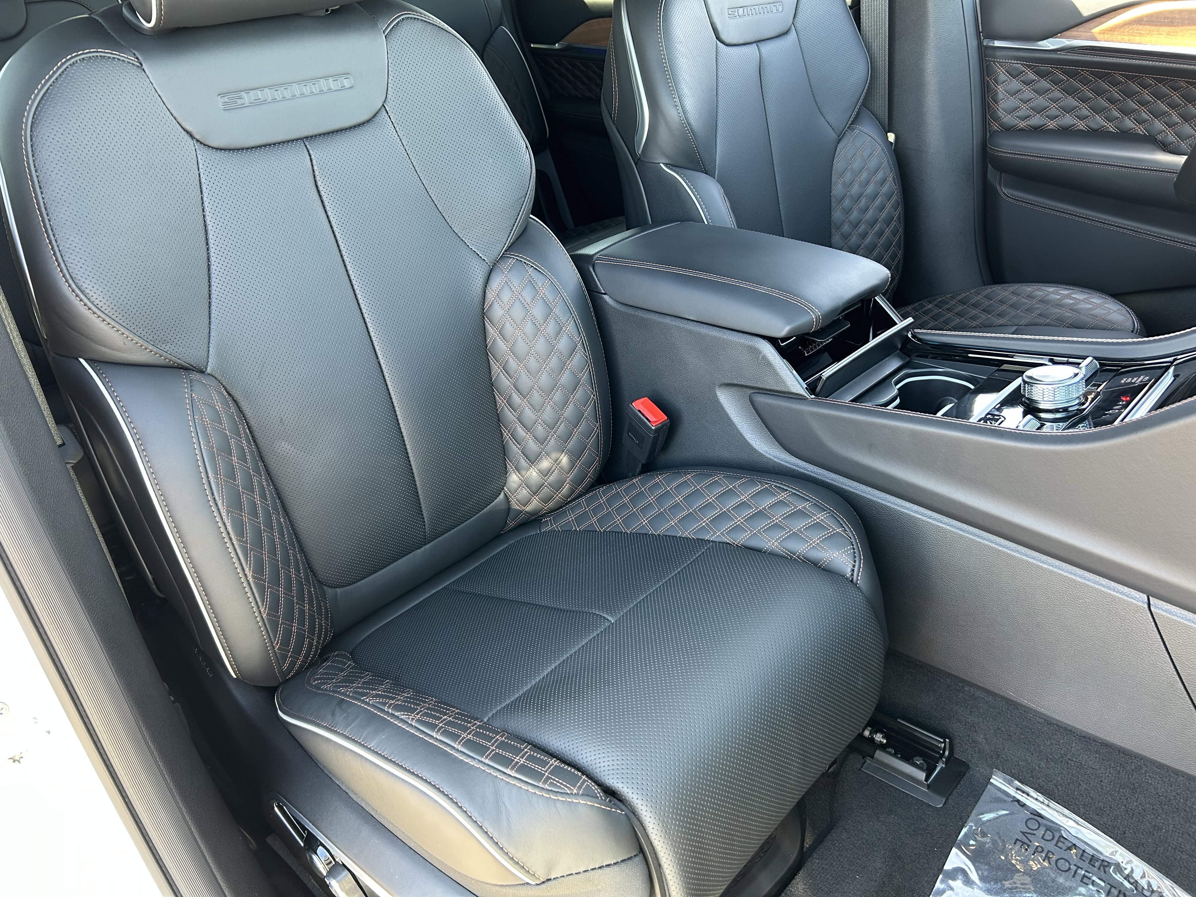 Used 2026 Jeep Grand Cherokee L Summit AWD/4WD image 10