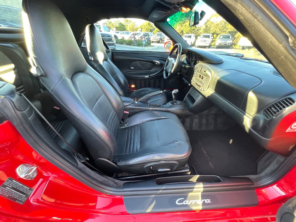 Used 2000 Porsche 911 Cabriolet image 24