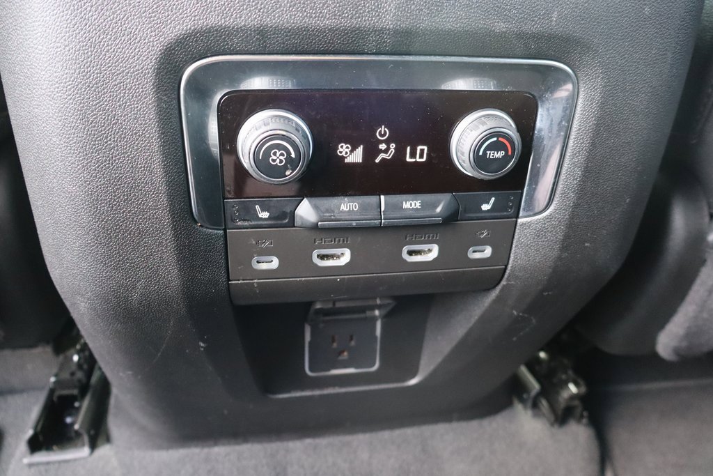 Used 2024 Chevrolet Suburban RST w/ Luxury Package image 25