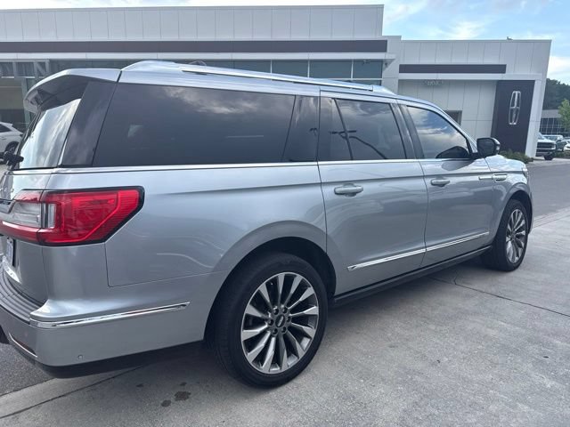 Used 2020 Lincoln Navigator L Reserve w/ Luxury Package AWD/4WD image 3
