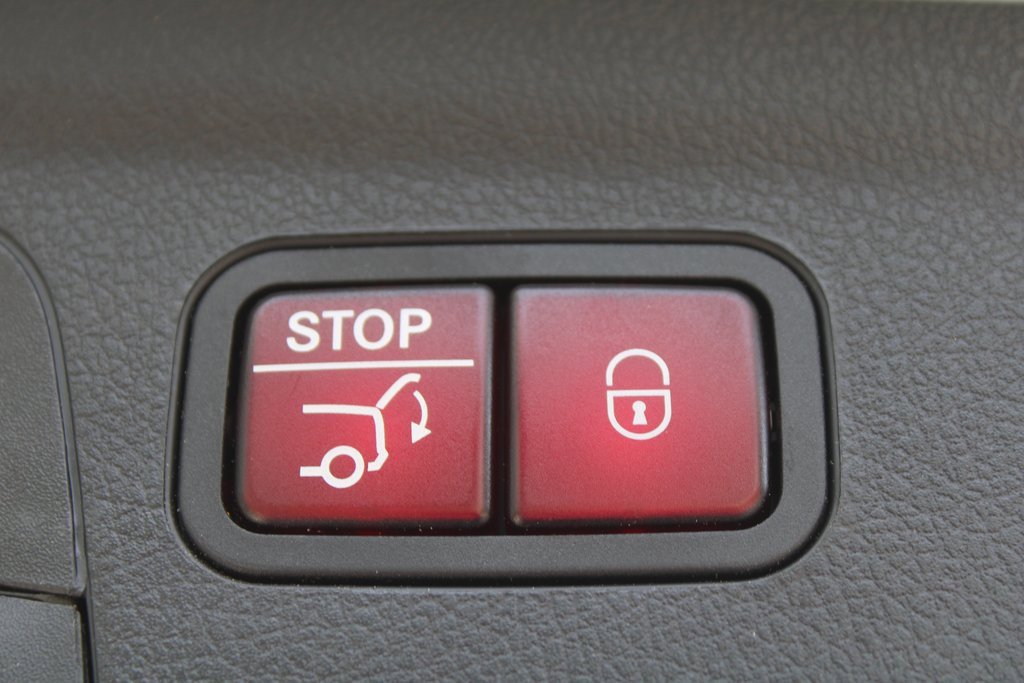 Certified 2023 Mercedes-Benz GLE 450 4MATIC image 9