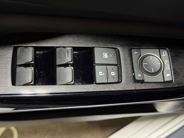 Used 2023 Lexus ES 250 w/ Premium Package image 20