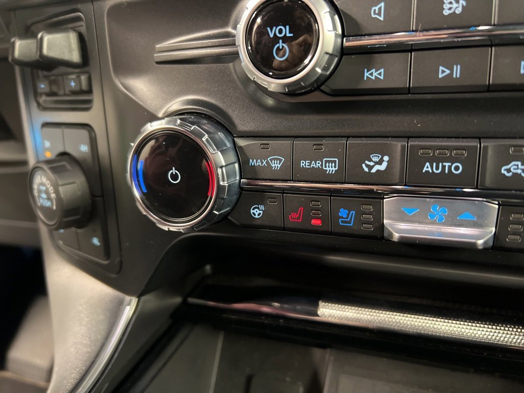 Used 2022 Ford F150 Platinum w/ Equipment Group 701A High image 14