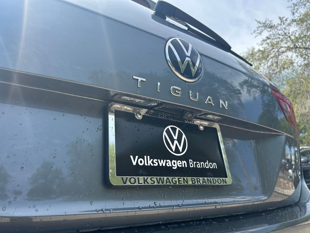 Used 2022 Volkswagen Tiguan SE FWD image 44
