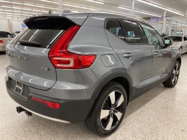 Used 2019 Volvo XC40 T5 Momentum AWD/4WD image 4