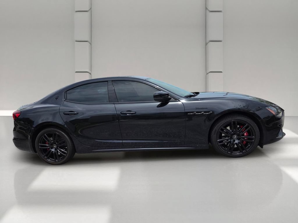 Used 2023 Maserati Ghibli Modena RWD image 4