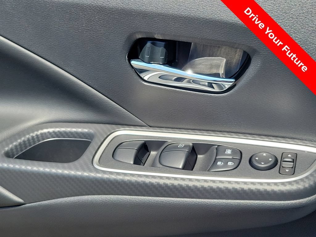 Certified 2025 Nissan Versa SR w/ Trunk Package FWD image 14