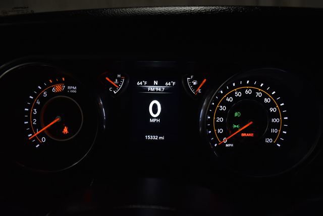 Used 2023 Jeep Wrangler Sport image 23